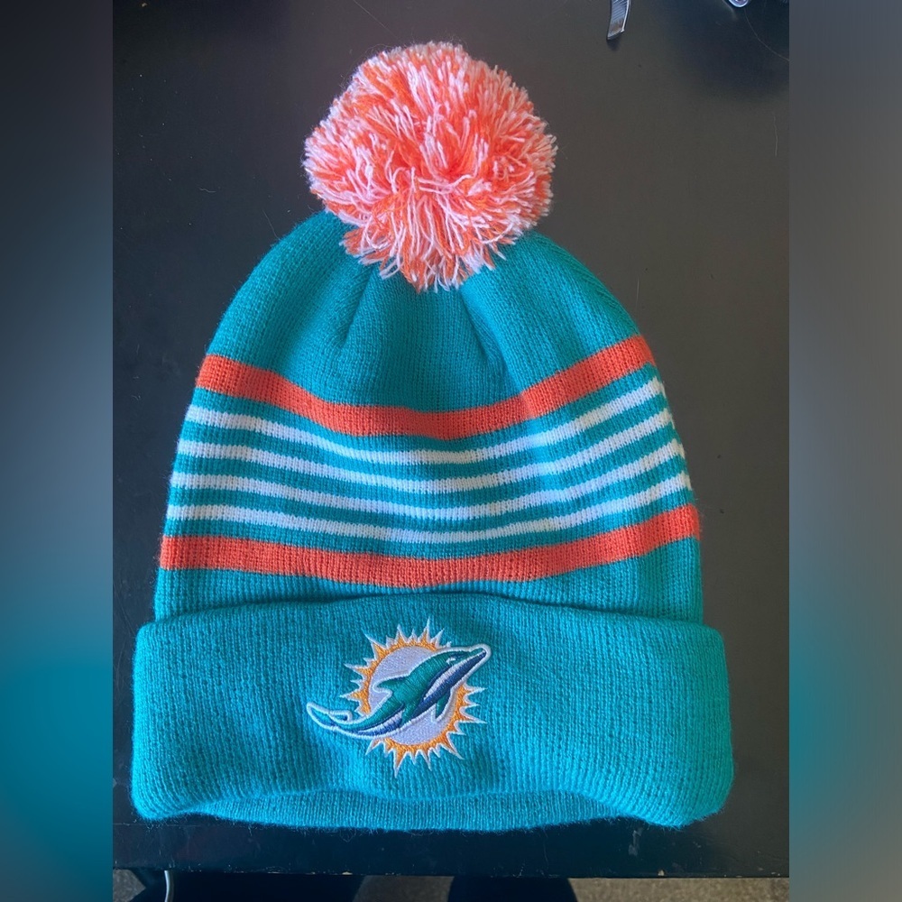 Miami Dolphins NFL Pom Pom Cuffed Acrylic Beanie Winter Hat OS Unisex Teal